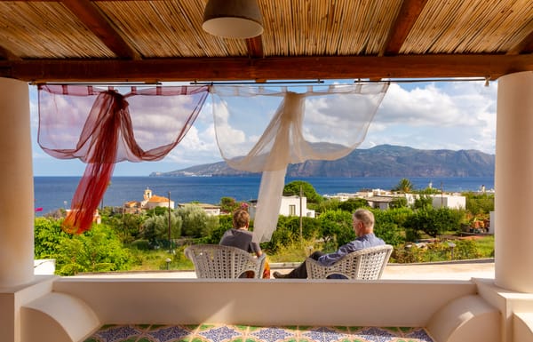 How to Make Your Airbnb Stand Out: 7 Essential Tips for Success