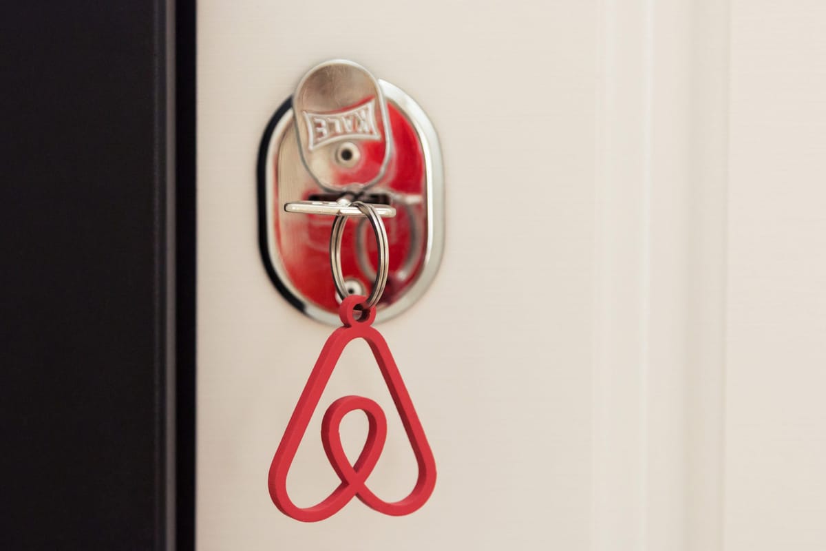 STR Airbnb Success: 7 Essential Tips for Profitable Hosting in 2024